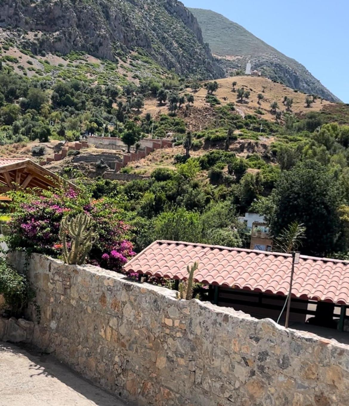 Maison D'Hote Bien Equipe Au Centre De Chefchaouen Exterior photo